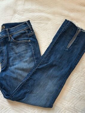 MOTHER Insider Slit Ankle Fray jeans